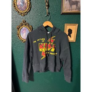 Daydreamer Kiss Cropped Gray Crewneck Sweatshirt Hoodie Size Medium